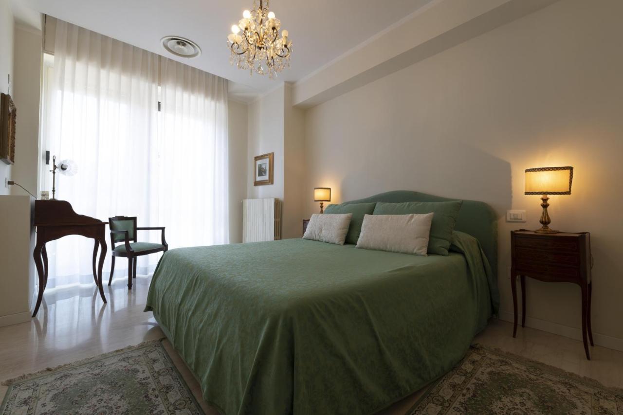Casa Lazzarini Luxury Apartment Pesaro Exterior photo